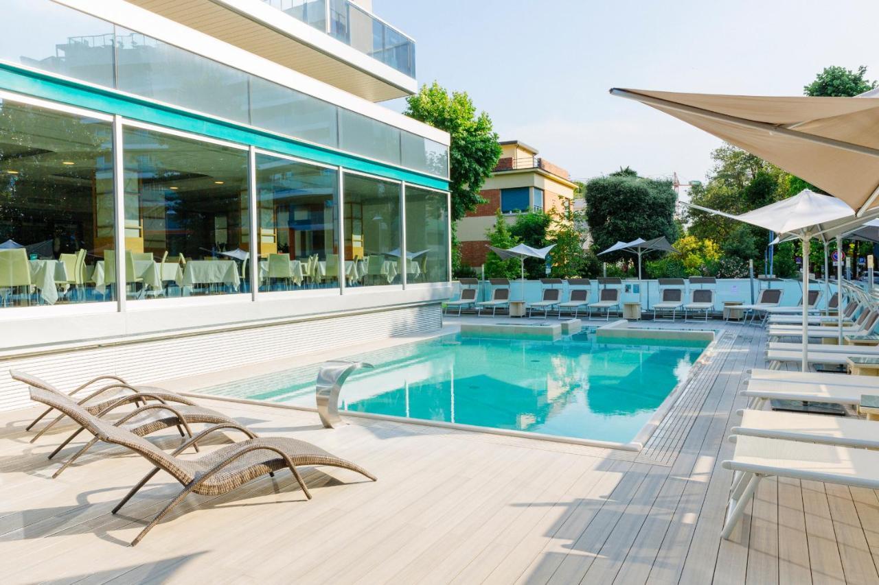 Aqua Hotel Rimini Esterno foto
